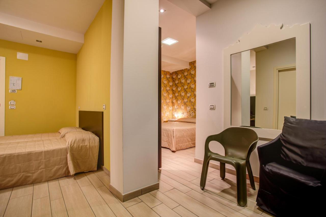 Hotel Fiamma & Spa Чезенатико Экстерьер фото
