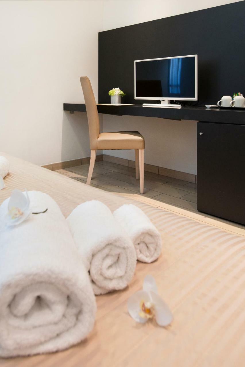 Hotel Fiamma & Spa Чезенатико Экстерьер фото