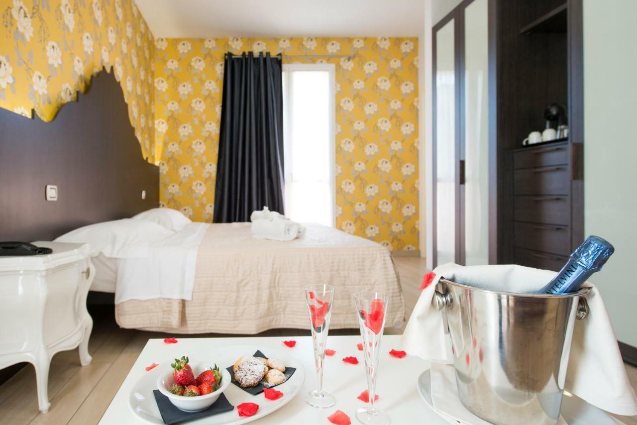 Hotel Fiamma & Spa Чезенатико Экстерьер фото