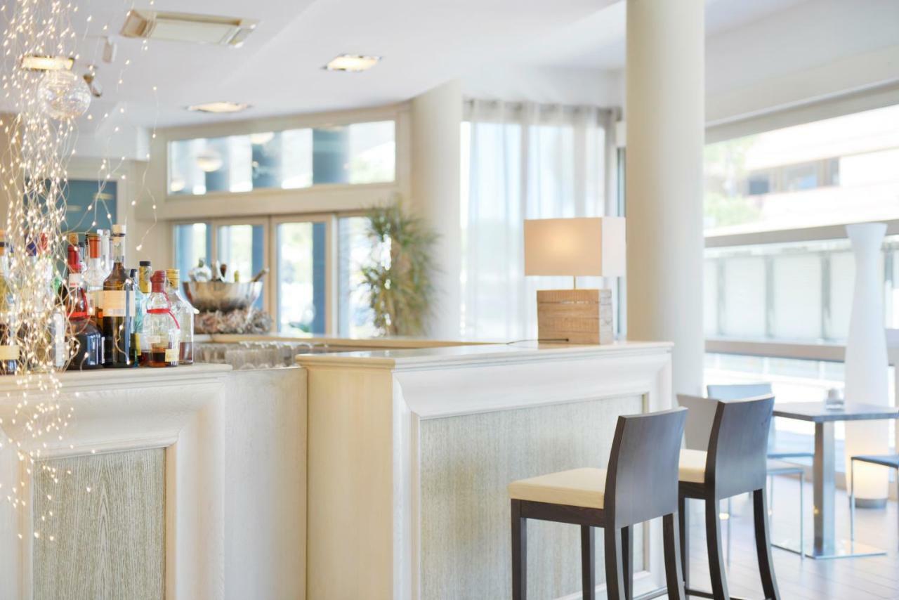 Hotel Fiamma & Spa Чезенатико Экстерьер фото