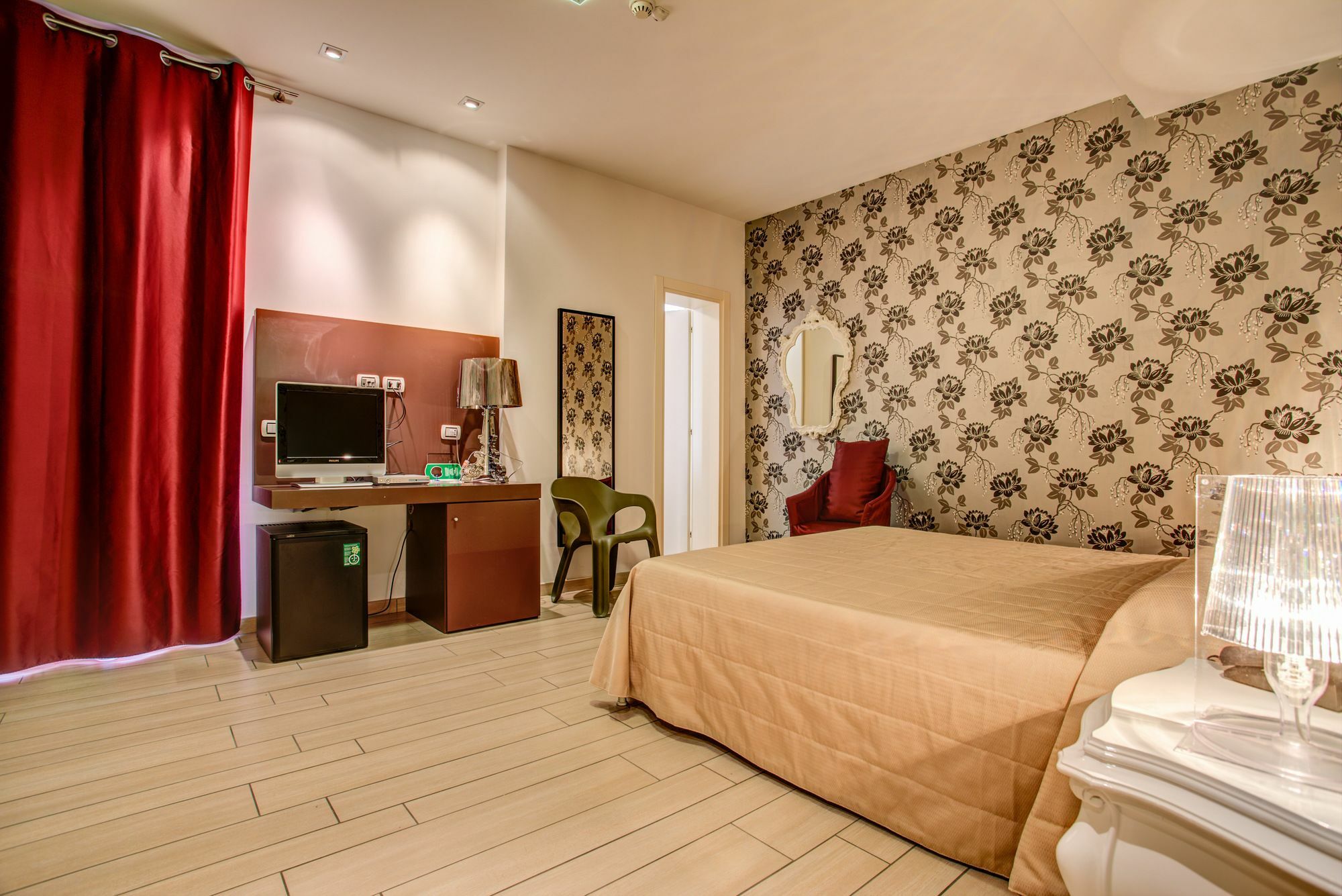 Hotel Fiamma & Spa Чезенатико Экстерьер фото